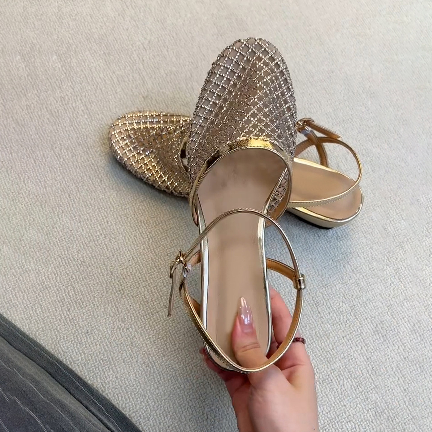 Nuovi sandali da donna con pun - Water Shoes recensione e prezzo