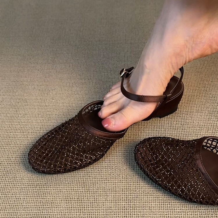Nuovi sandali da donna con pun - Water Shoes recensione e prezzo